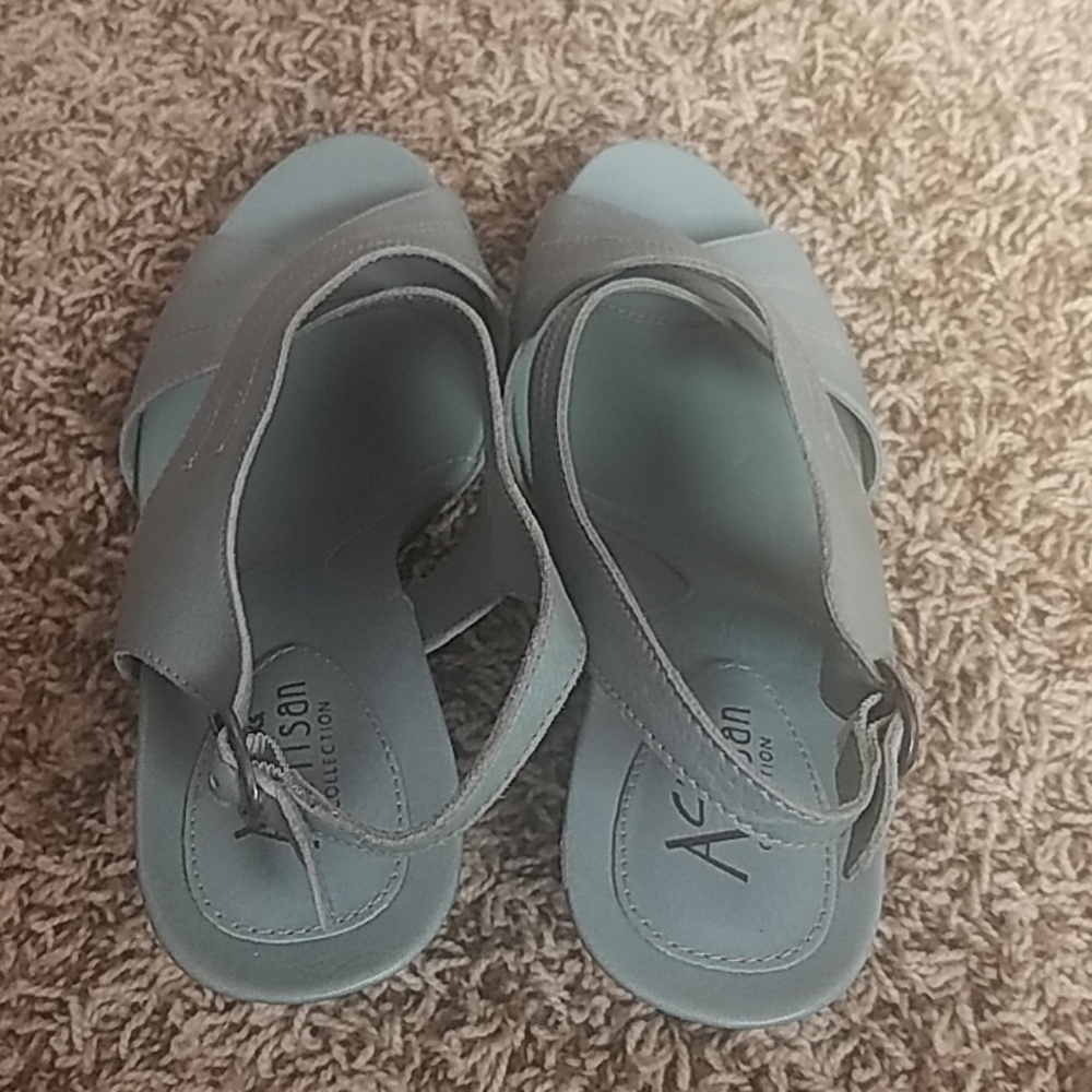 Clark's artisan  collection shoes
